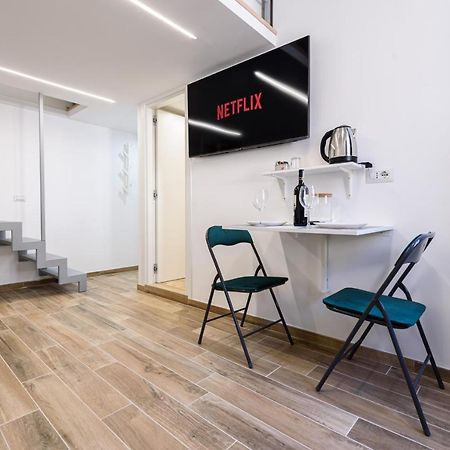 Apartamento Napoli In Bed Exterior foto